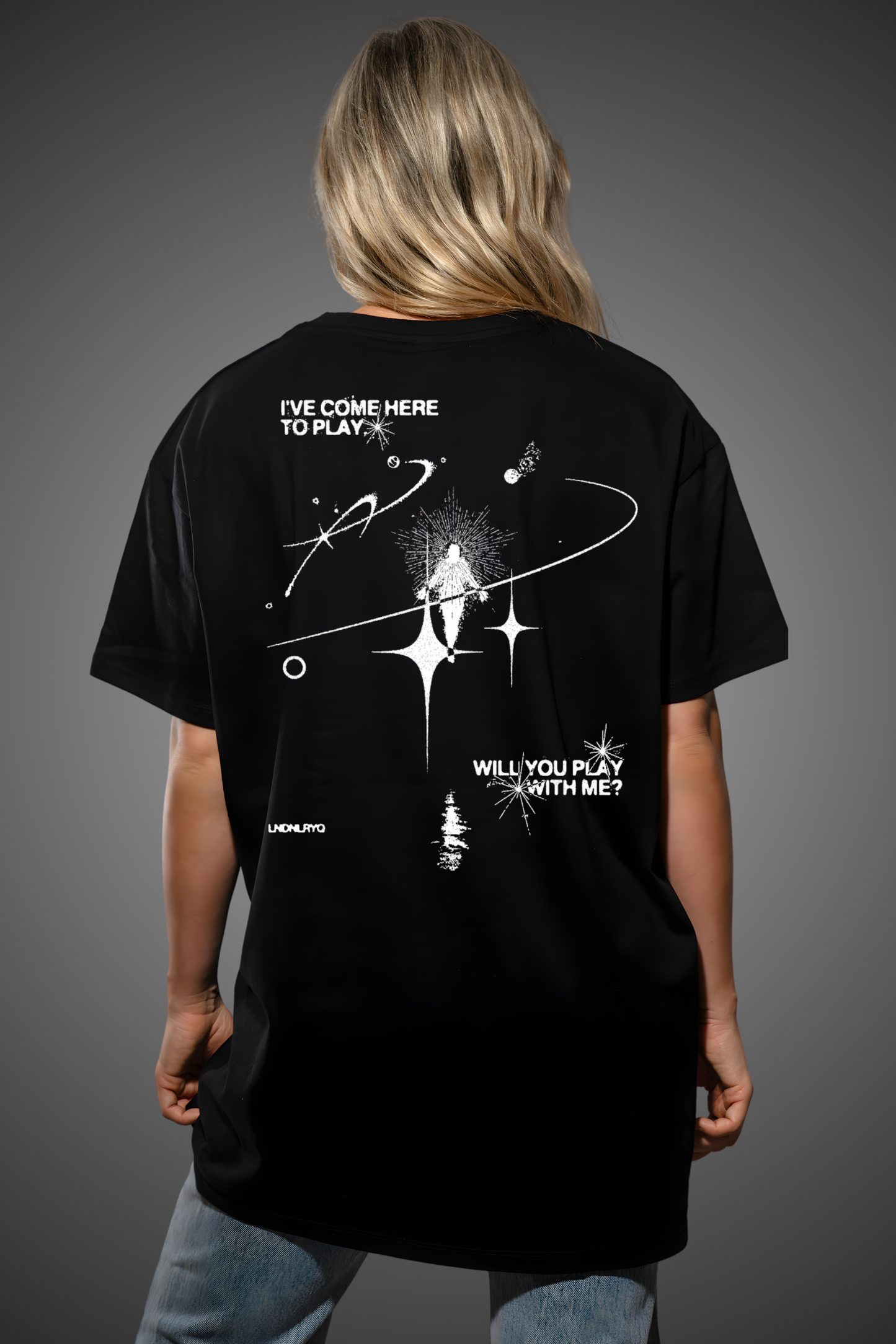 PLAY WITH ME OVERSIZED TSHIRT