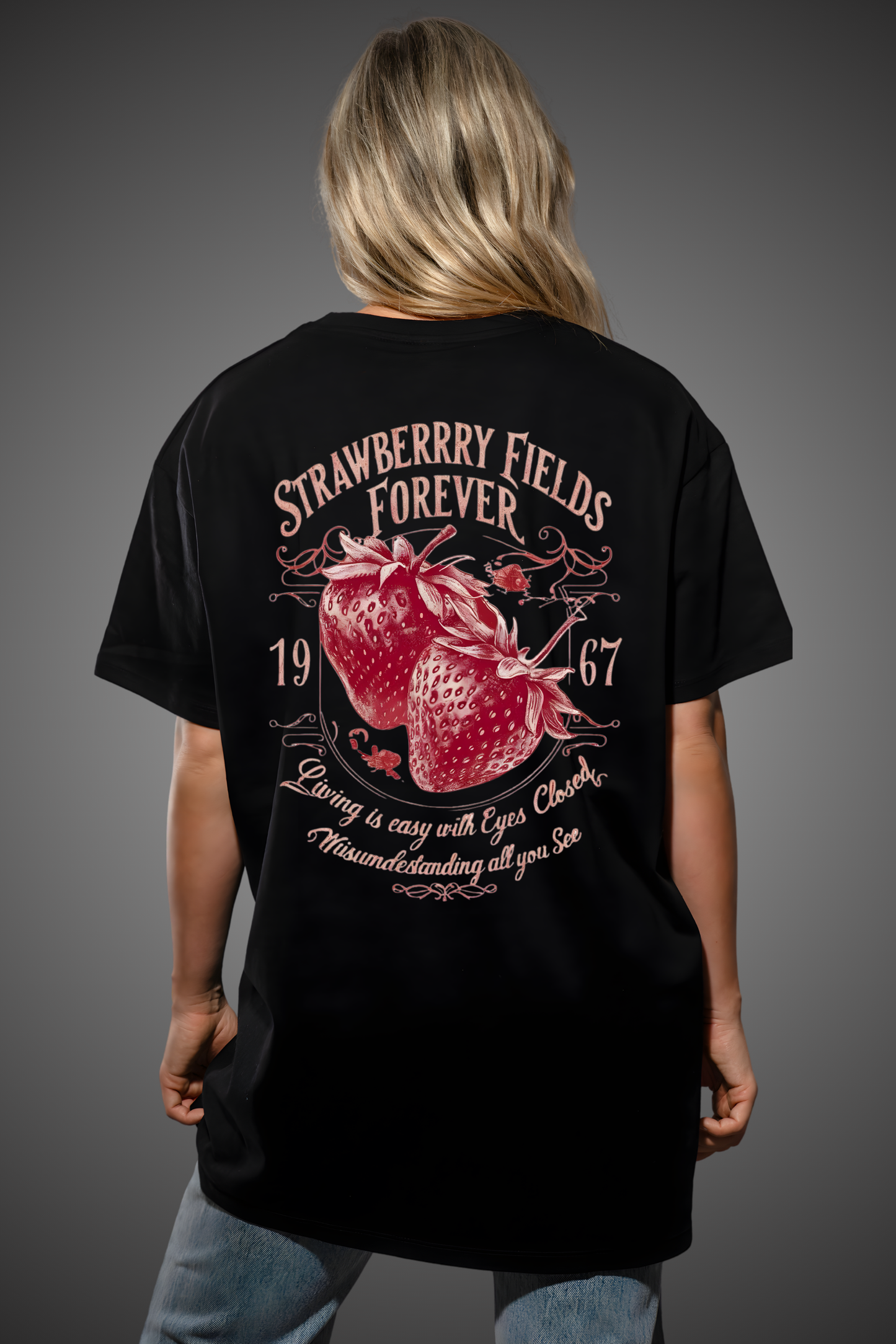 STRAWBERRY FOREVER OVERSIZED TSHIRT